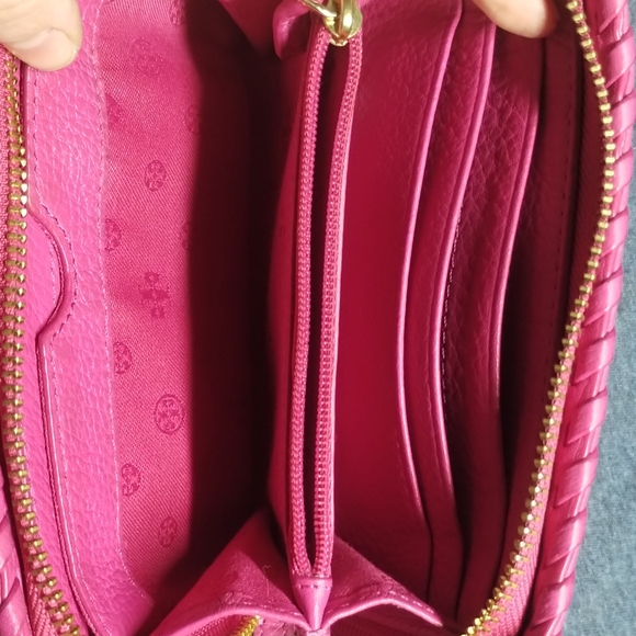 Tory Burch hot pink leather wallet - Picture 9 of 11